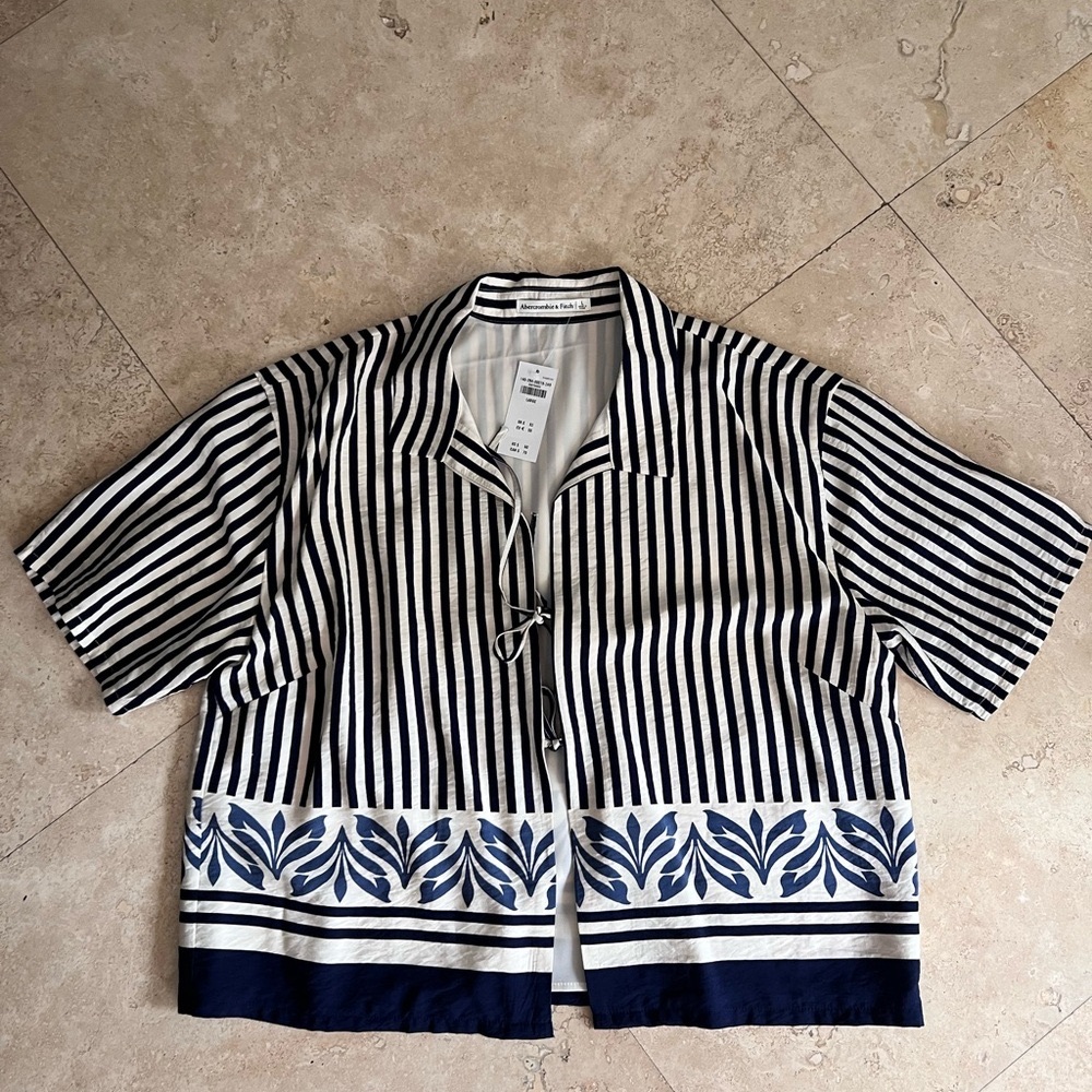 Abercrombie & Fitch Navy and Cream Striped Blouse